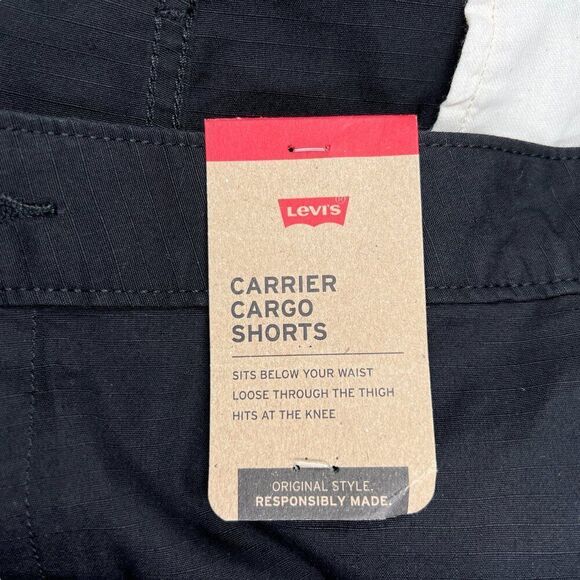 Levi's Men's Size 44 Black Carrier Cargo Shorts - Picture 9 of 13
